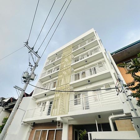 Airo Suites Makati Pasay Bagian luar foto
