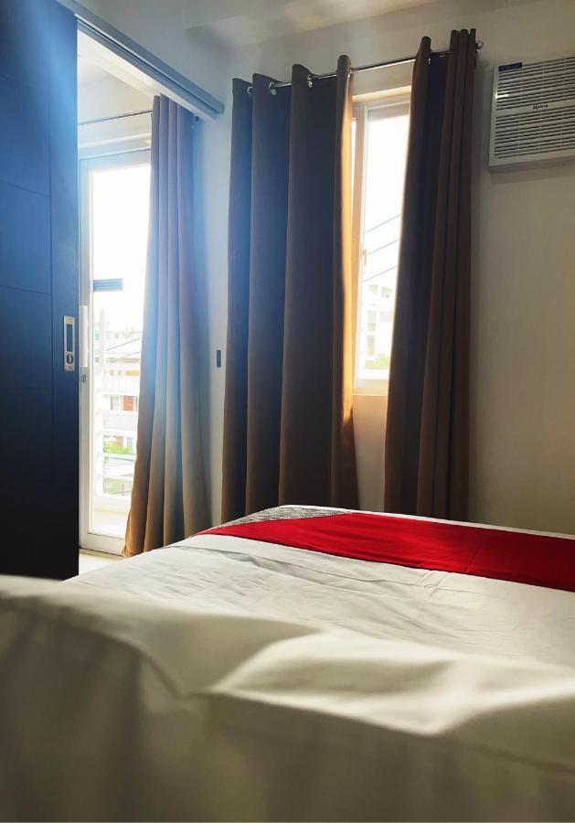 Airo Suites Makati Pasay Bagian luar foto