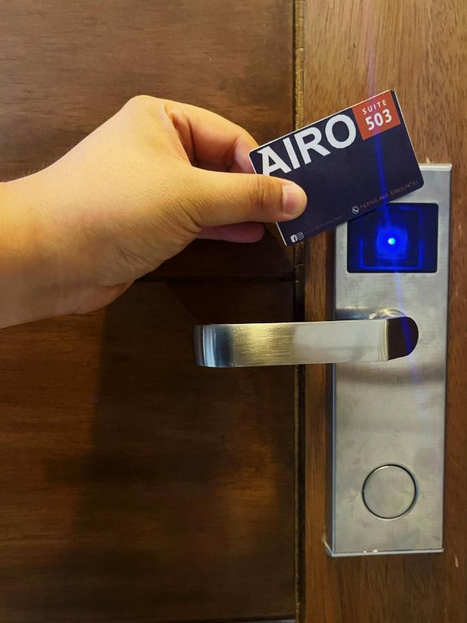 Airo Suites Makati Pasay Bagian luar foto