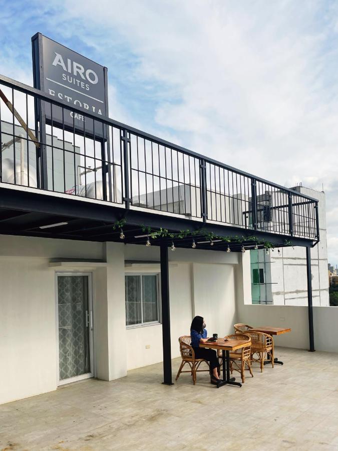 Airo Suites Makati Pasay Bagian luar foto